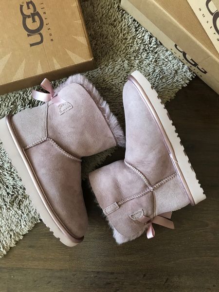 UGG Australia США Mini Bailey Bow Metallic Пудра натуральні міні Угг Австралия - Розмір 35 (US 4) 2110899 фото