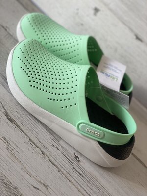 Crocs Оригінал LiteRide™ Clog Electric Green / Almost White Жіночі Крокс США (204592) - 36 (Стопа 22.5-23.2см) M4/W6 100420 фото