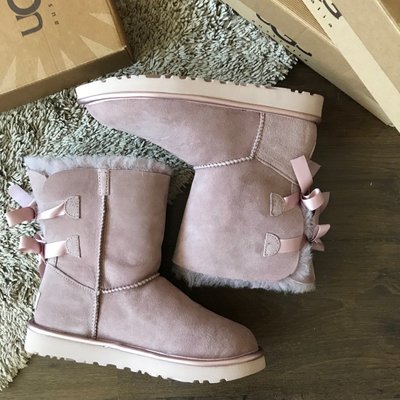 UGG Australia США Short Metallic Bow II Пудра Рожеві уггі натуральні короткі бант Угг Австралія - Розмір 35 (US 4) 2110987 фото