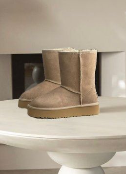 UGG Australia Classic Short II Platform Beige Пісочні Бежеві короткі середні уггі замш цільна овчина Угг Австралія - Розмір 35 (US 4) 2110100456 фото