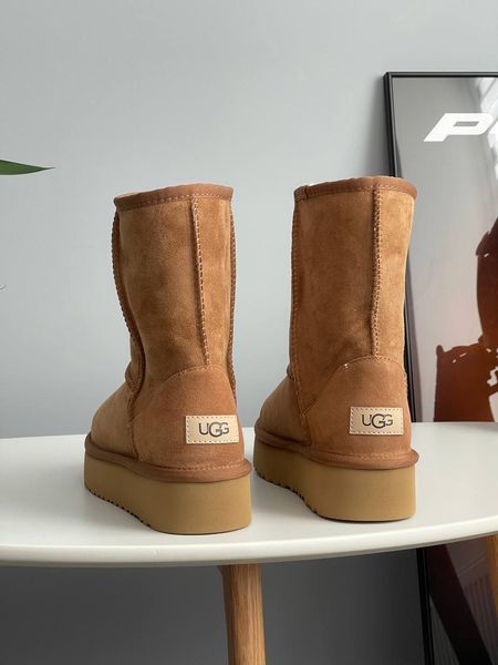 UGG Australia Classic Short II Platform Chestnut Руді Рижі короткі середні уггі замш цільна овчина Угг Австралія - Розмір 35 (US 4) 2110100467 фото