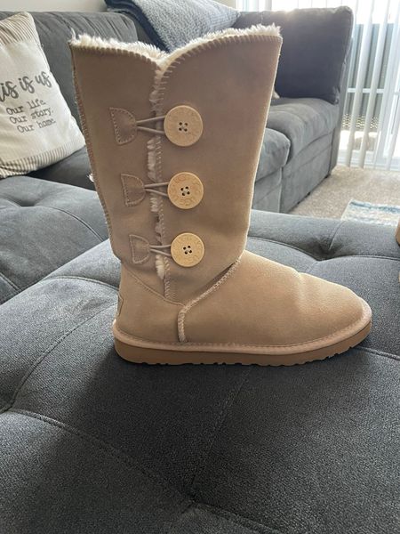 UGG Australia США Tall Triplet Button II Песок цільна овчина Угг Австралия - Розмір 35 (US 4) 2110584 фото