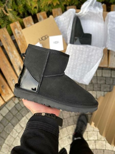 UGG Australia США Classic Mini Black Metallic II чорні натуральні зимові міні Угг Австралія - Розмір 35 (US 4) 2111390 фото