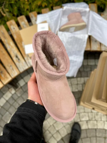 UGG Australia США Classic Mini Pink Suede II натуральні зимові міні Угг Австралія - Розмір 35 (US 4) 2111368 фото UGG Australia США Classic Mini Pink Suede II натуральні зимові міні Угг Австралія - Розмір 35 (US 4) 2111368 фото