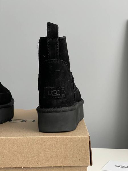 UGG Australia Classic Chelsea Platform Tractor Black угг з хутром міні чорні на платформі замш цільна овчина Угг Австралія - Розмір 35 (US 4) 2110100829 фото