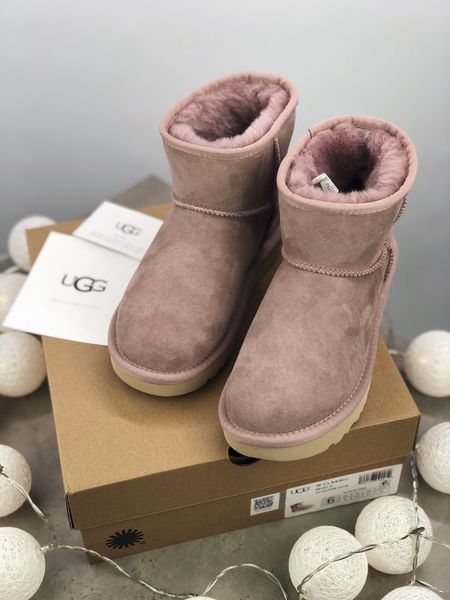 UGG Australia США Classic Mini Pink Suede II натуральні зимові міні Угг Австралія - Розмір 35 (US 4) 2111368 фото UGG Australia США Classic Mini Pink Suede II натуральні зимові міні Угг Австралія - Розмір 35 (US 4) 2111368 фото