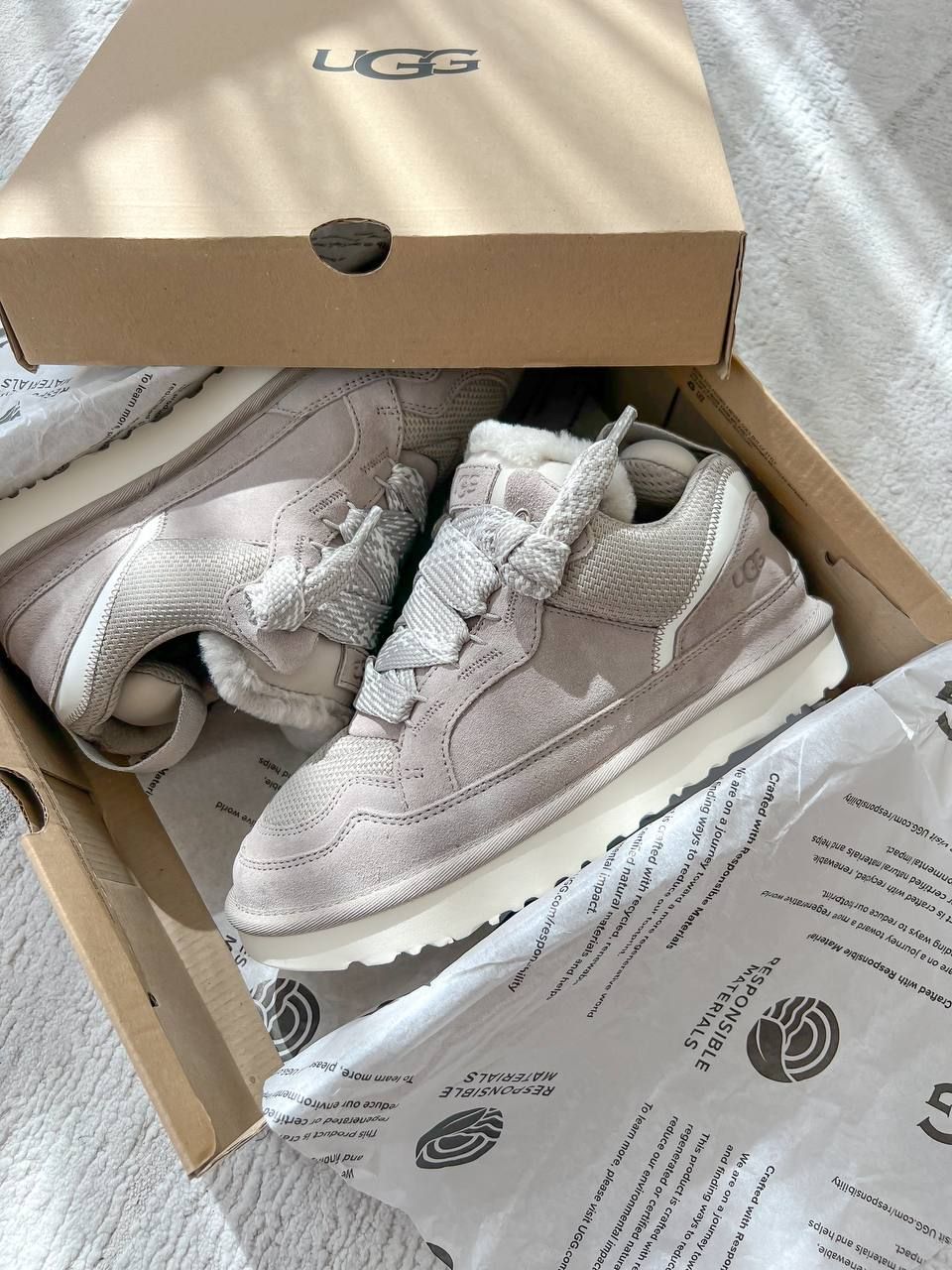 Купити UGG Australia Classic Lowmel Sneaker Grey Кросівки з хутром