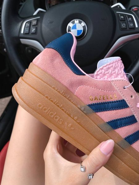 США Adidas Gazelle Bold Pink Glow Platform жіночі шкіряні якісні кросівки Адідас Газель Платформа рожеві сині 0320 - Розмір 36 (US 5) 11168059 фото