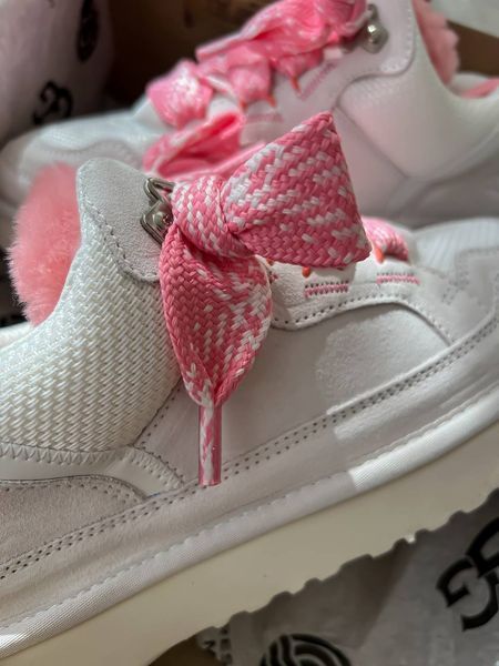 UGG Australia Classic Lowmel Sneaker Love Кросівки з хутром світлі лове уггі замш цільна овчина Угг Австралія - Розмір 35 (US 4) 2110100544 фото
